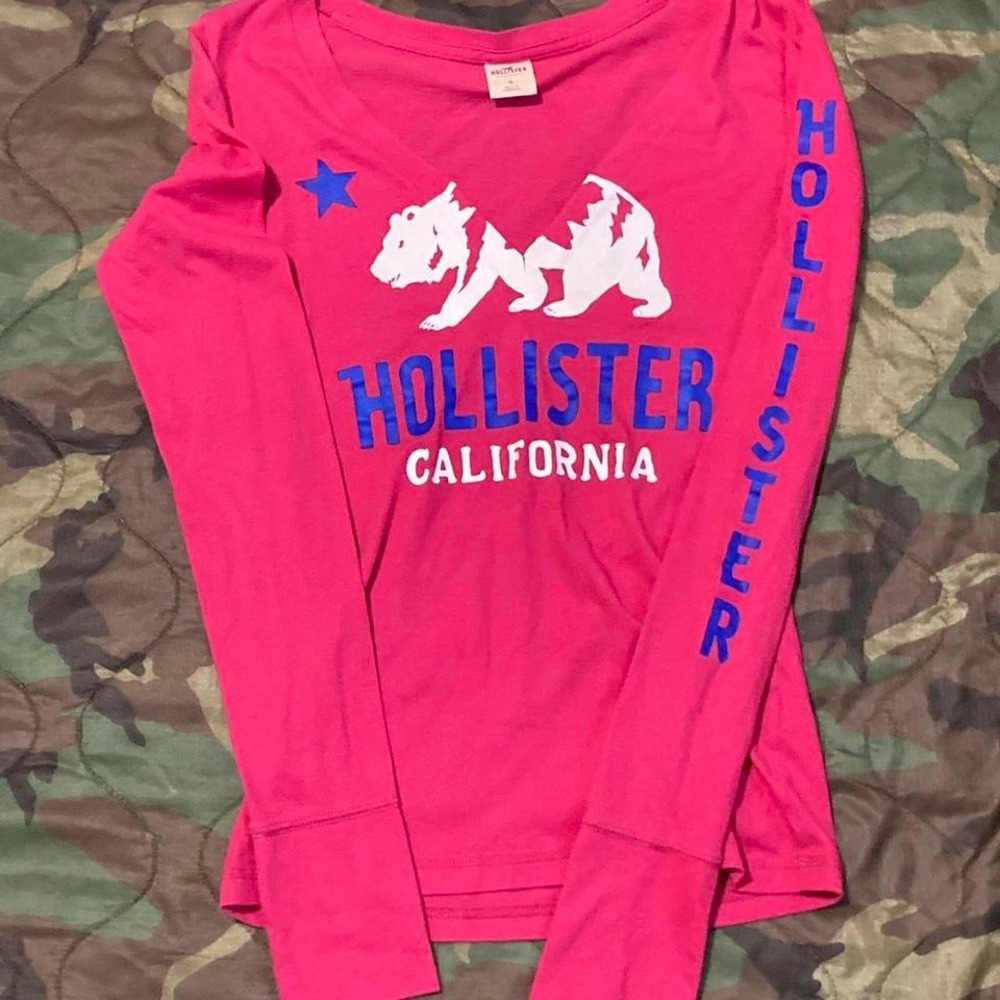 Women's Hollister pink graphic top size S/16
